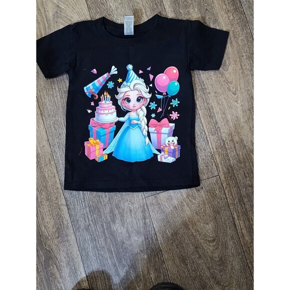 one Kids birthday shirt many more with diffrent characters - Picture 2 of 4